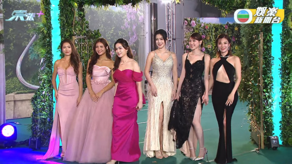 香港小姐2026｜近40位女艺人性感亮相红地毯！（多图不断更新）