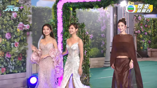 香港小姐2026｜近40位女艺人性感亮相红地毯！（多图不断更新）