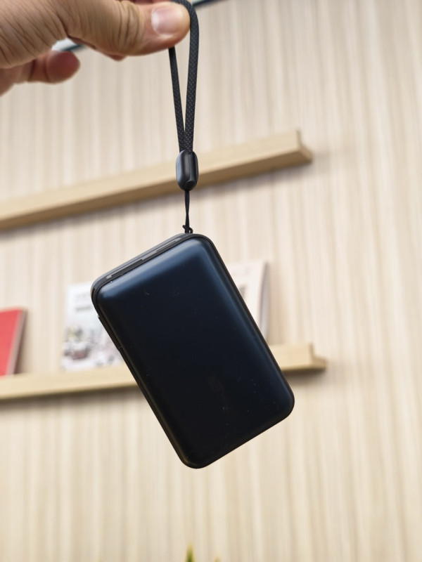 Anker Nano 10K 45W 行動電源開箱實測｜自帶 70cm 伸縮線　45W 快充＋智能顯示屏合 CCC 要求