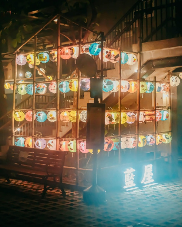 灣仔藍屋花燈節亮燈700+手繪燈海打卡（圖片來源︰FB@We 嘩藍屋 Viva Blue House）