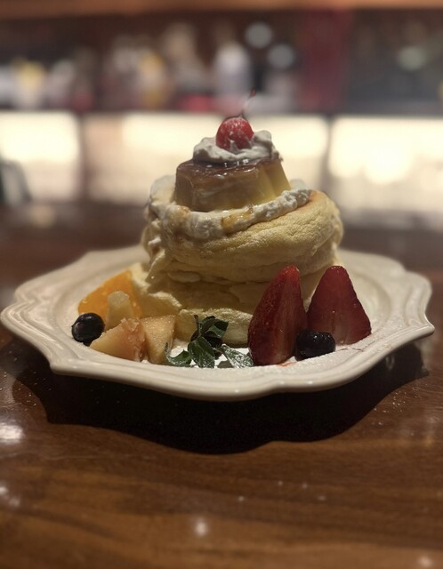 圖片來源:tabelog 日本東京人氣pancake店8間推薦附地址 淺草排隊名店、雪崩奶蓋梳乎厘、鹹甜邪惡煙肉蛋厚餅