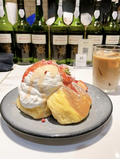 圖片來源:tabelog 日本東京人氣pancake店8間推薦附地址 淺草排隊名店、雪崩奶蓋梳乎厘、鹹甜邪惡煙肉蛋厚餅