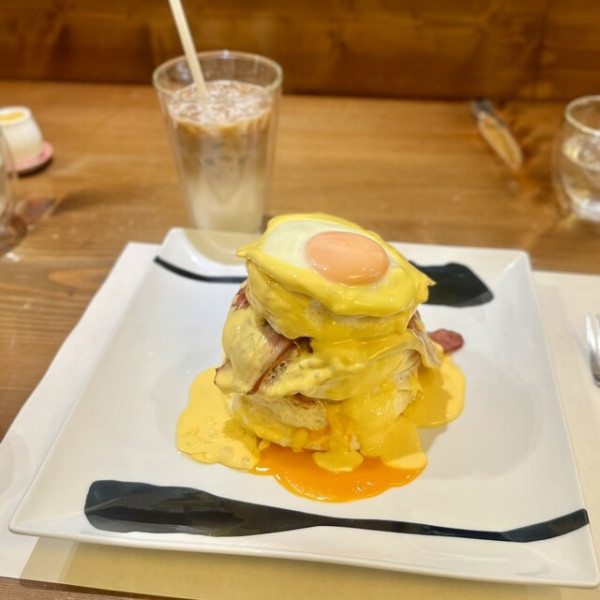 圖片來源:tabelog 日本東京人氣pancake店8間推薦附地址 淺草排隊名店、雪崩奶蓋梳乎厘、鹹甜邪惡煙肉蛋厚餅
