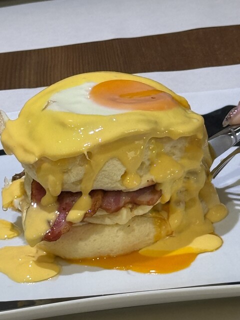 圖片來源:tabelog 日本東京人氣pancake店8間推薦附地址 淺草排隊名店、雪崩奶蓋梳乎厘、鹹甜邪惡煙肉蛋厚餅