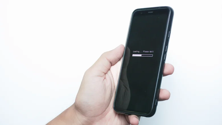 iPhone 18 Pro猶豫買唔買好？舊手機出現5大警號切勿硬撐  出現兩項以上建議直接換機