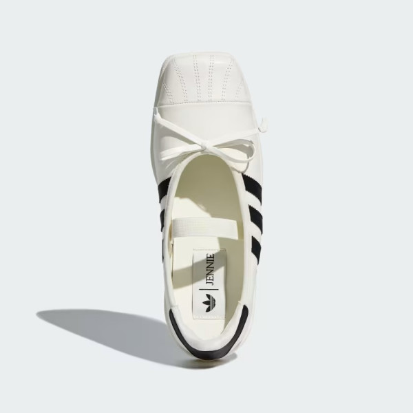 圖片來源:Adidas 官網 港日韓價格比較!Jennie x Adidas系列正式開售!優雅時尚方頭芭蕾鞋、免繫鞋帶