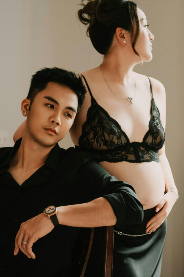 31歲男藝人太太陀B晒八個月大肚孕照!一索得男10月榮升人母:全新的冒險