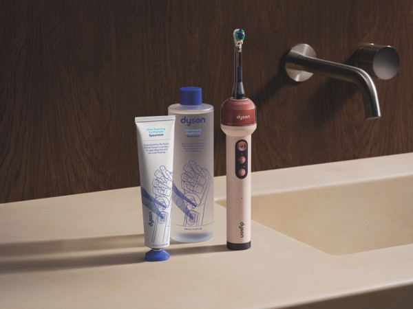 Dyson CameraJet 水牙線電動牙刷登場！首配鏡頭自動找牙縫洗乾淨 HK$4,290