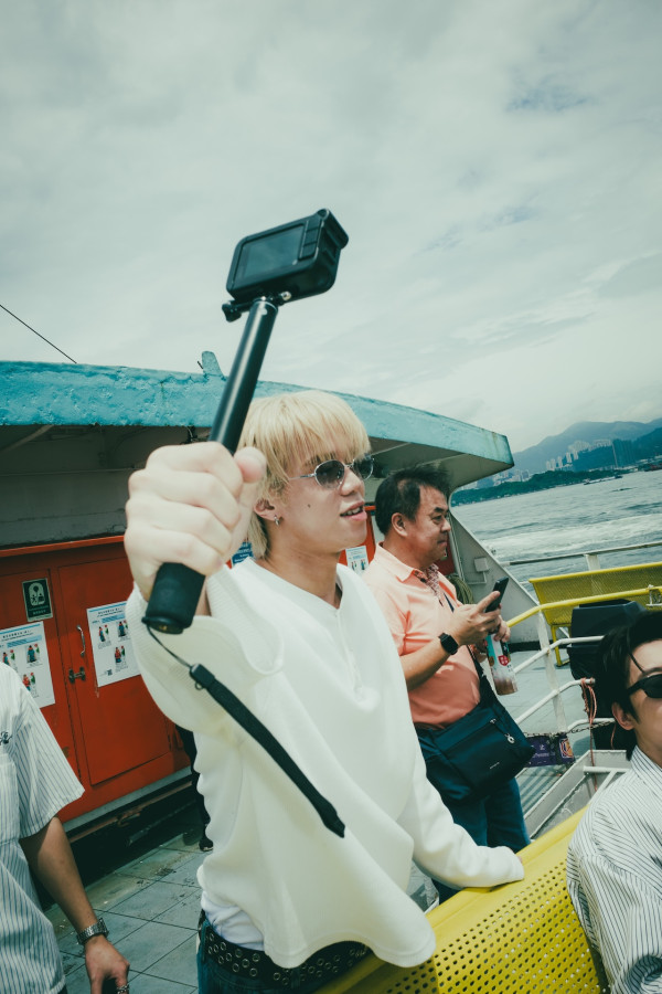 ROVER全新單曲《白日夢之旅》包辦曲詞編監!亨仔首任MV監製自導自演 長洲取景