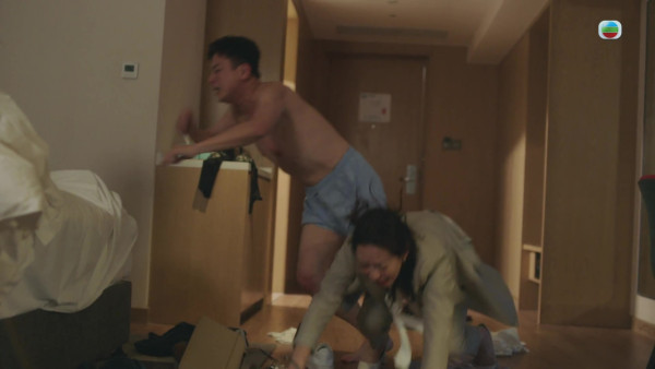 夫妻的博弈｜楊卓娜兩分鐘捉姦戲穿透力極震撼！晒神級淚崩「教科書」演技層層遞進