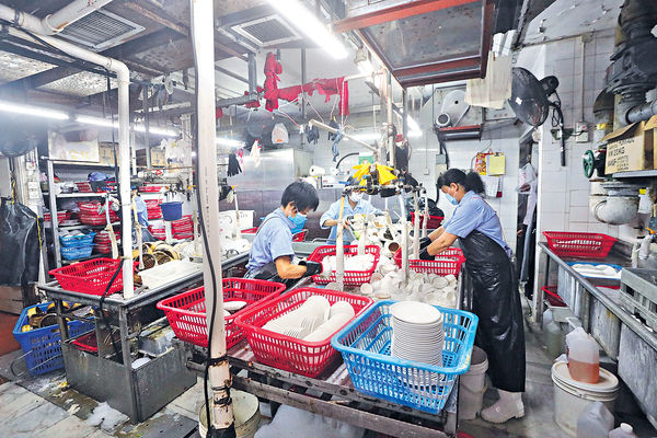 餐廳月薪4.4萬招聘洗碗工惹熱議。