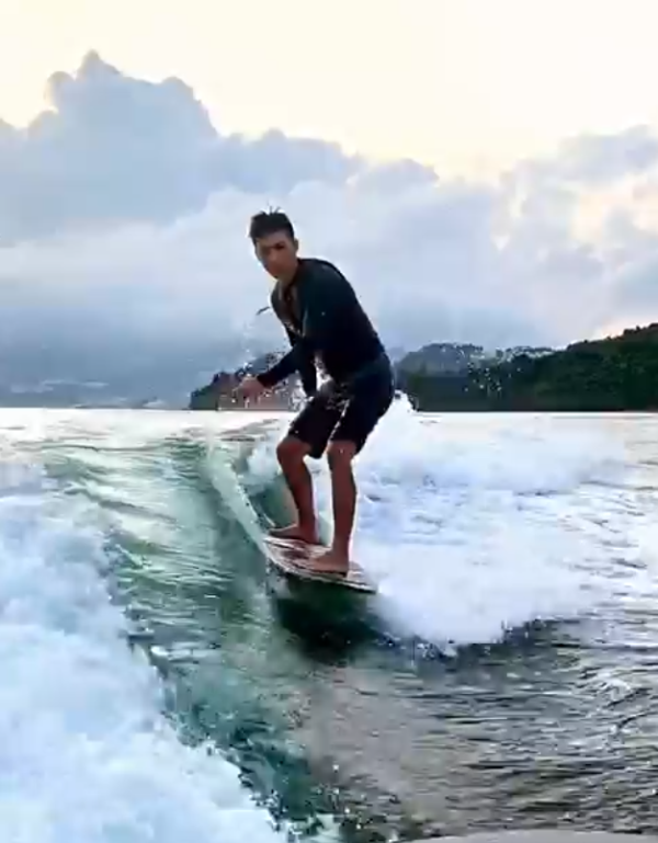 wakesurf.hk Wakesurf（圖片來源︰IG@wakesurf.hk）