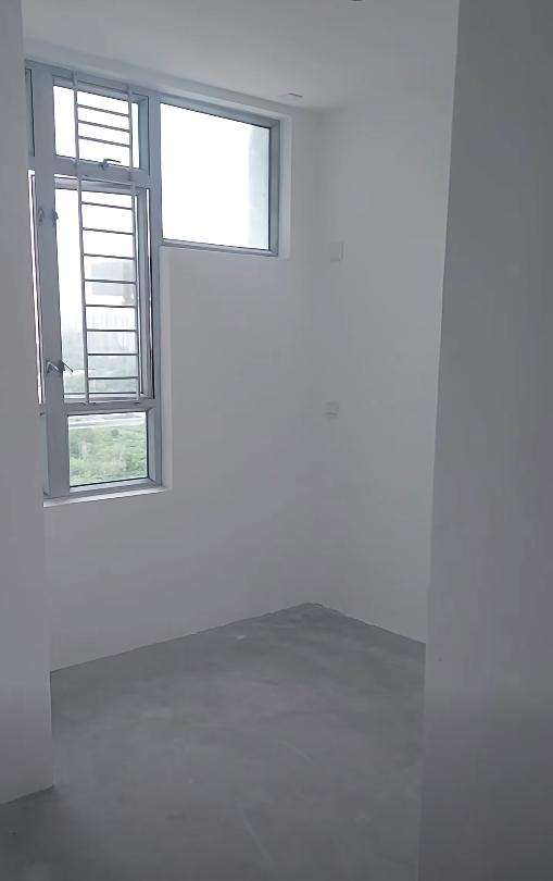 公屋收樓派300呎新樓！用錯1詞慘被質疑新香港人？樓主霸氣反擊：交稅30年