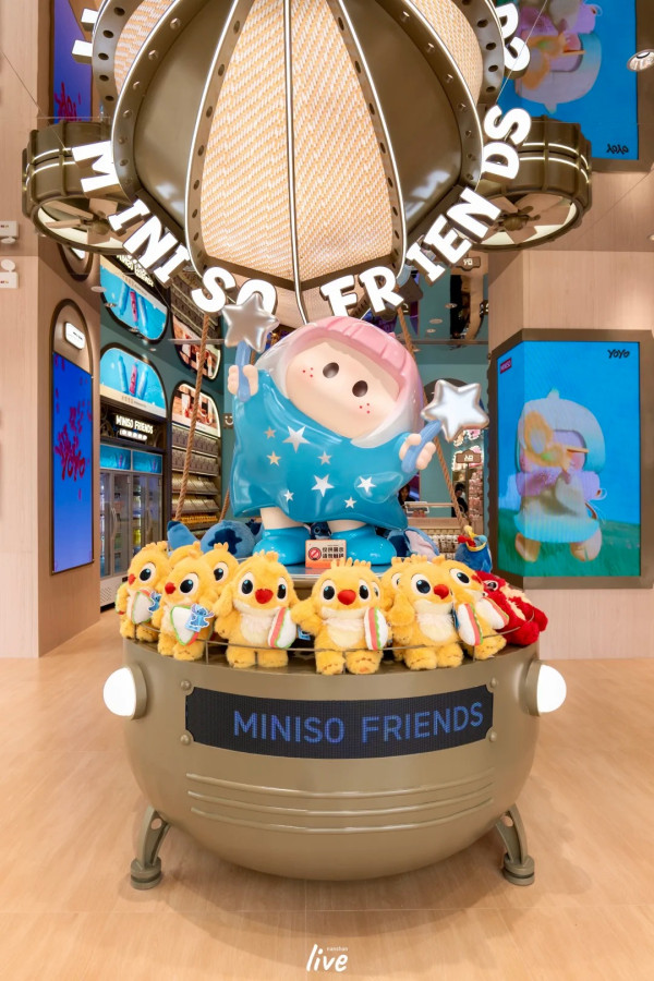 深圳南山好去處！蛇口MINISO FRIENDS開業！三層原創IP「YOYO」主題店/多款聯名商品 