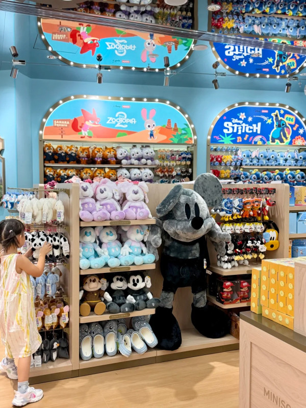 深圳南山好去處！蛇口MINISO FRIENDS開業！三層原創IP「YOYO」主題店/多款聯名商品 