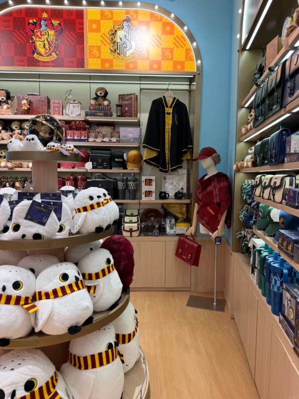深圳南山好去處！蛇口MINISO FRIENDS開業！三層原創IP「YOYO」主題店/多款聯名商品 