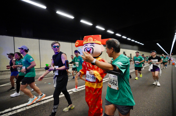「渣打香港馬拉松2027」將於2027年1月17日舉行，圖片為過往賽事圖片，只供參考之用。（圖片來源︰HKET）