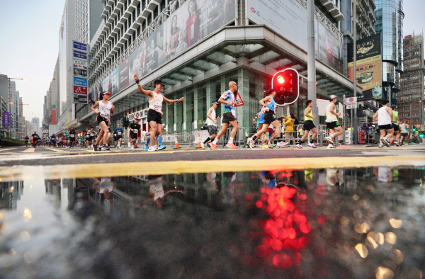 「渣打香港馬拉松2027」將於2027年1月17日舉行，圖片為過往賽事圖片，只供參考之用。（圖片來源︰HKET）