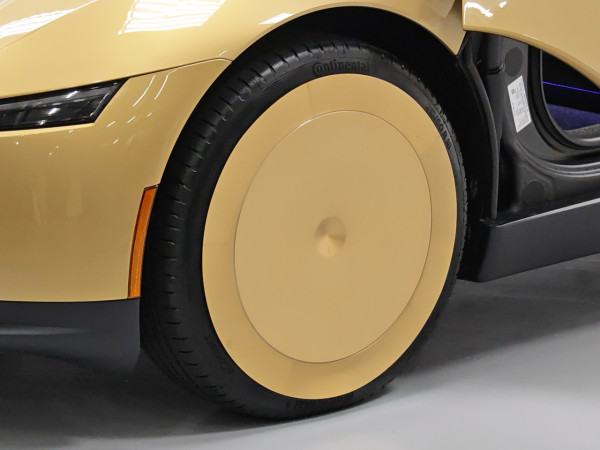 【率先睇】Tesla Cybercab 香港 9．9 首展！無軚盤無腳掣 Robotaxi 真車登場 6 大必睇位