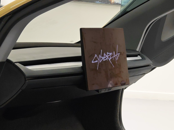 【率先睇】Tesla Cybercab 香港 9．9 首展！無軚盤無腳掣 Robotaxi 真車登場 6 大必睇位