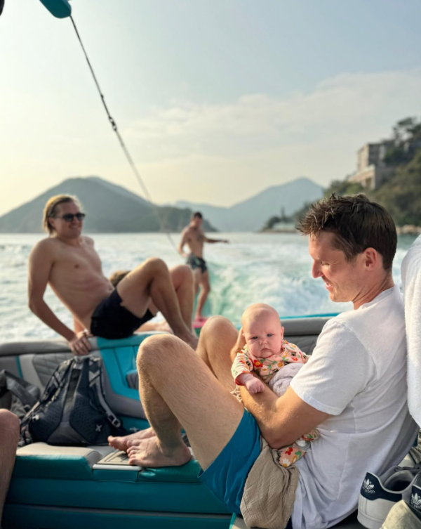 Wakesurfing HK Wakesurf（圖片來源︰IG@wakesurfinghk）