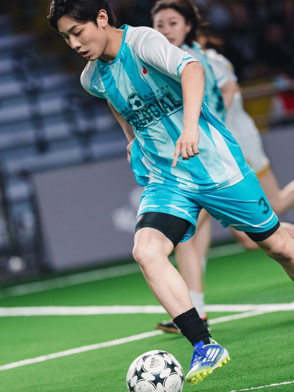 叱咤903足球賽｜陳健安傑朱奪 MVP！會展五人足球賽星光熠熠 余德丞梅開二度勇奪神射手