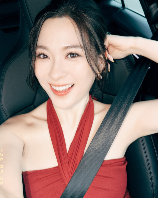 陈懿德旧照被翻出被质疑面部进化！惊见“豆豉眼”奇迹放大两倍如改头换面