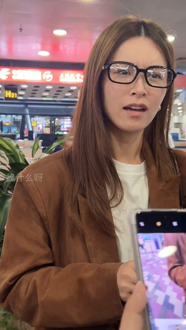 37岁Janice Man文咏珊素颜生图引热议!真面目原形毕露 双眼无神被嫌像路人