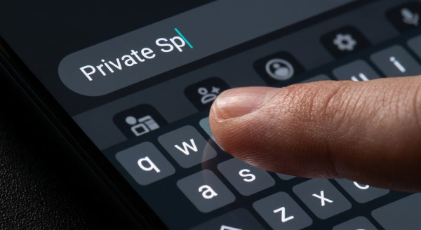 Android 私密空間教學｜一鍵隱藏 WhatsApp、相簿、銀行 App 鎖機後連入口都消失