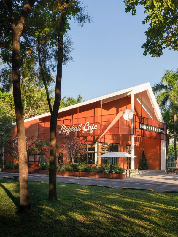 深圳福田美式復古棒球Cafe！紅棕色建築設計、運動休憩一站式體驗 