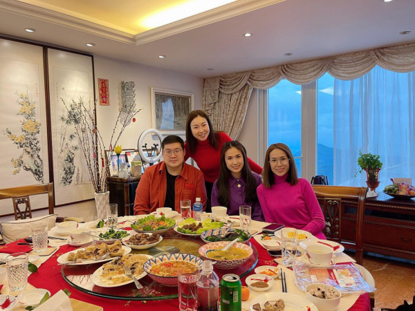 莊思華怒轟家姐莊思敏借亡母炒作博流量！撰長文扯火鬧爆講大話：家事是留在家裡的