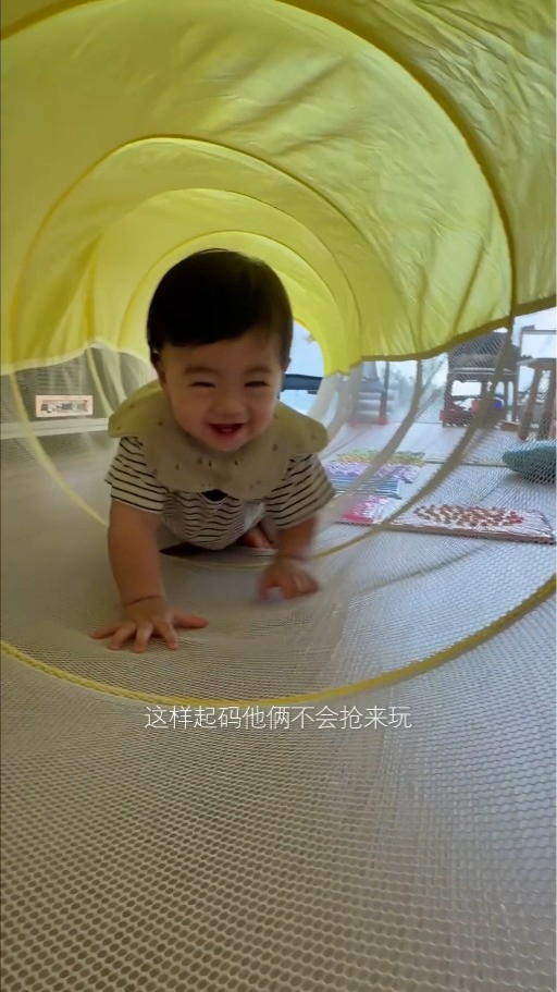 张宝儿越搬越大复式豪宅新居曝光！豪设儿童弹床专区 比6600万旧居更震撼