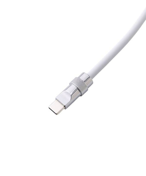 圖片來源:3COINS官網 日本3COINS新品|1.8米彈簧伸縮充電線 旅行充電超方便、自駕遊必備