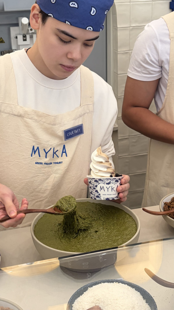 西班牙人氣希臘乳酪雪糕MYKA登陸中環！30款toppings/價錢率先睇