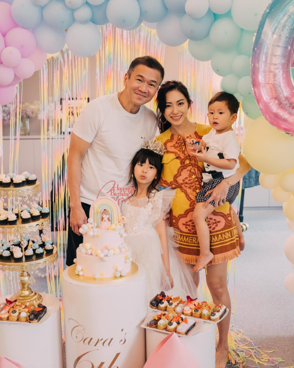 44歲千禧女神息影後近況曝光外貌極凍齡 嫁富商育兩子白手起家變女強人
