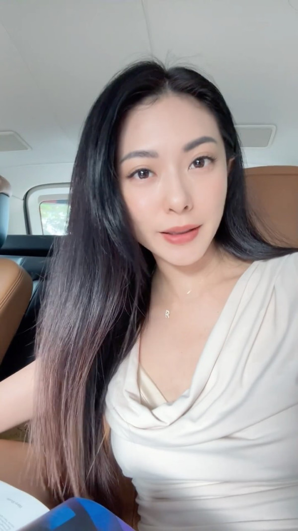 44歲千禧女神息影後近況曝光外貌極凍齡 嫁富商育兩子白手起家變女強人