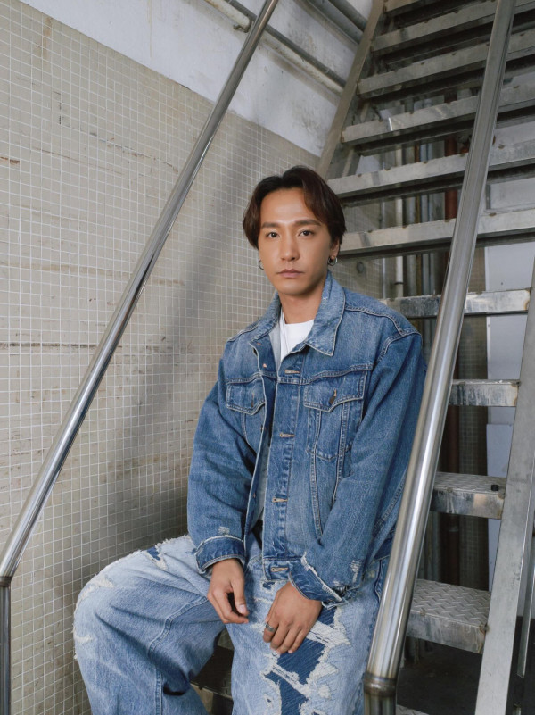 37岁男神淡出影视圈爆转行做工地！曾做男主角为生计放下身段：不觉得是什么大事