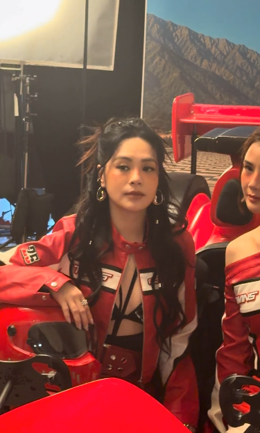 Twins惊喜宣布入行首个Sidetrack演唱会！自爆一原因不选红馆：怕不够人