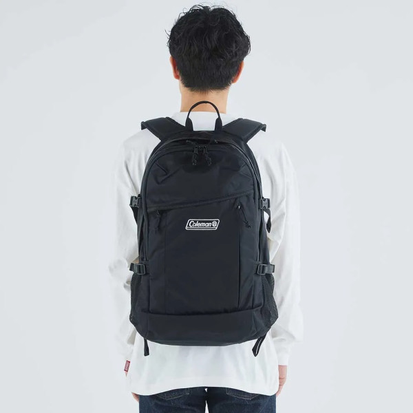 出遊通勤神包！Coleman Walker 33L機能背包遊日必買 大容量可裝電腦兼防水0入手！ 