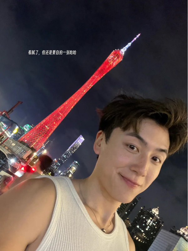 湯洛雯靚仔表弟轉型做旅遊KOL!開小紅書拍VLOG勁吸逾4萬粉絲