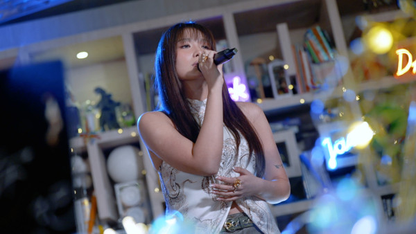 J Music|谷娅溦林沚羿惊喜合唱《一生中最爱》!美声交融网友直呼:听到耳朵怀孕