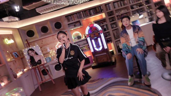 J Music|谷娅溦林沚羿惊喜合唱《一生中最爱》!美声交融网友直呼:听到耳朵怀孕