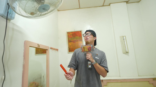 試真D唷｜吳業坤實測台南$50極劣旅館！驚現床單QQ毛＋「回乾廁紙」