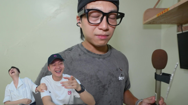 試真D唷｜吳業坤聞發霉廁所拖鞋連環作嘔 綜藝感爆發衝出走火通道江美儀笑翻