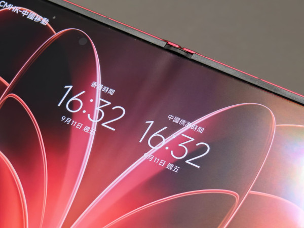 Xiaomi 18 Fold 實測｜219g 輕薄摺機兼 6000mAh 大電 2 億像素 Leica 三鏡