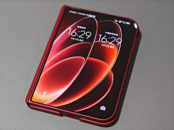 Xiaomi 18 Fold 實測｜219g 輕薄摺機兼 6000mAh 大電 2 億像素 Leica 三鏡