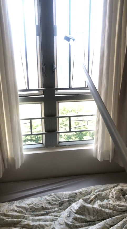 公屋必備開窗神器！$15 告別危險爬高爬低！網民加揭零成本替代法寶