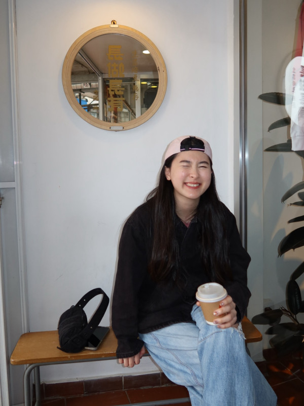 43歲失婚男藝人無預警公開新戀情!認愛圈外女友罕有放閃面貼面親密合照