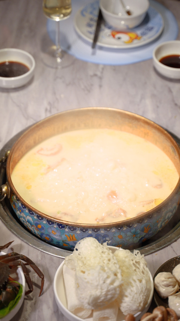 $448 無限時任飲仼食雞煲邊爐放題  1.5米巨型刺身船／18款小食／得獎宮崎和牛
