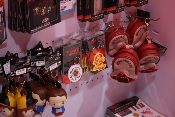《怪奇物语》官方授权 Pop-up Store 登陆中环！沉浸式霍金斯小镇、限定周边开售